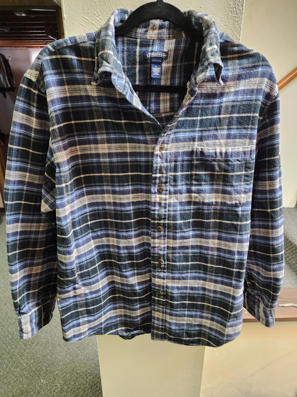 Cooncensus Sz L Flannel Men's Navy, Blue & White Plaid Button-Down Shirt